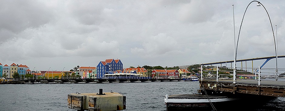 107a. Willemstadt, Curacao_stitch_ShiftN